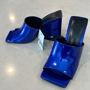 💙Zara Metalkic Blue Wide Geometric Heel Square Toe💙